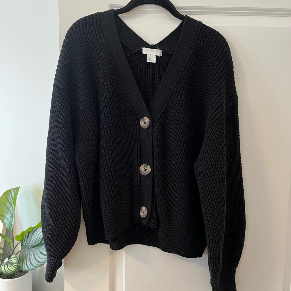 Chunky tortoise shell button down sweater